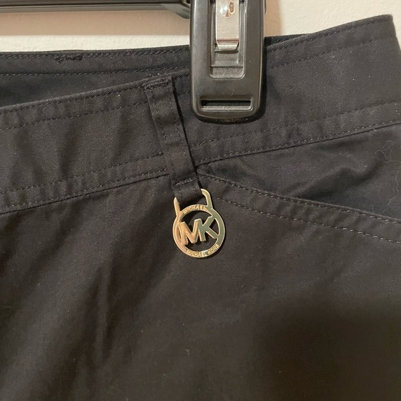 Women’s Cropped Black Michael Kors Capris 6 - Picture 2 of 6